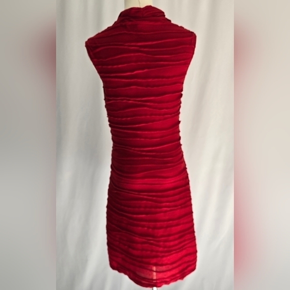 Max Studio Ruched & Textured Stretch Red Sleeveless Cowl Neck Sheath Dress Sz. S - Picture 5 of 10